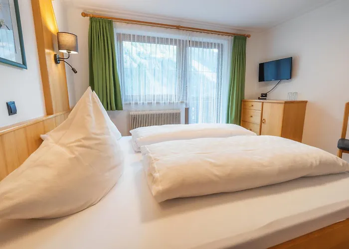 Haus Markus Bed & Breakfast 3*