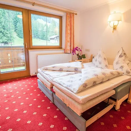Haus Markus Bed & Breakfast *